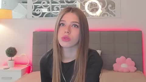 Snapshot of melissacrayzy chatting on 04-26-26, 05:49 MelissaCrayzy online show from 04-26-26, 05:49