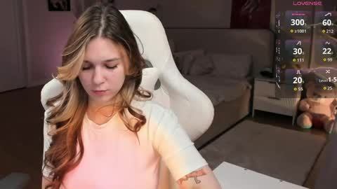 Snapshot of melissamiles chatting on 05-20-26, 06:14 melissamiles online show from 05-20-26, 06:14