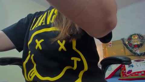    online show from 12-22-25, 07:33