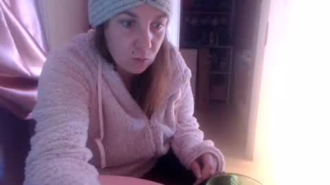 Melli online show from 12-22-25, 02:58