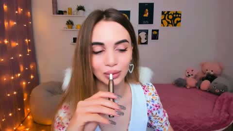 Tessa online show from 02-08-25, 09:57