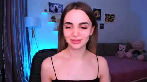 Tessa online show from 03-11-25, 09:37