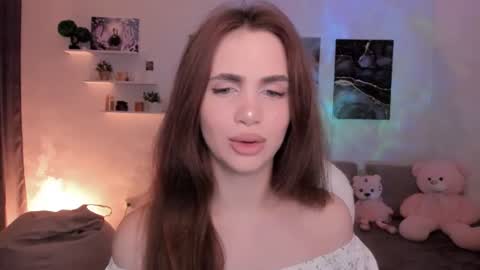 Tessa online show from 07-17-26, 05:14