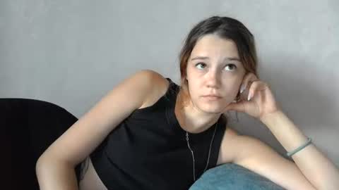 Snapshot of mellisamaxwell chatting on 06-22-26, 12:24 Mellisa online show from 06-22-26, 12:24