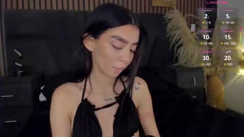 Mel  online show from 06-11-26, 04:32