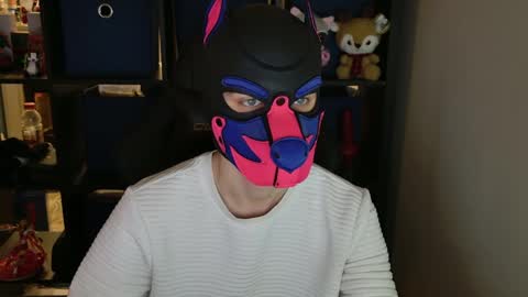 Snapshot of mellpup chatting on 04-20-26, 12:08 MellPUP online show from 04-20-26, 12:08