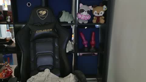 Snapshot of mellpup chatting on 04-22-26, 04:52 MellPUP online show from 04-22-26, 04:52