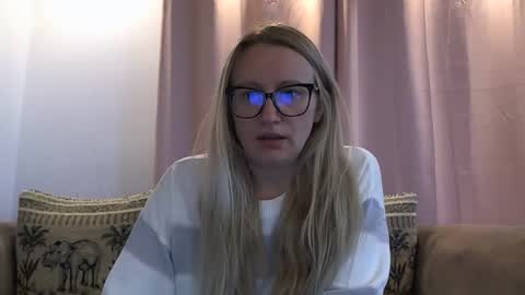 Melly online show from 05-30-26, 06:21
