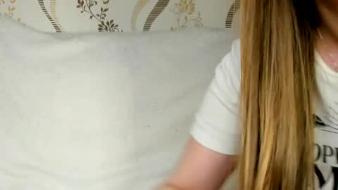MelMooon online show from 05-13-26, 11:22