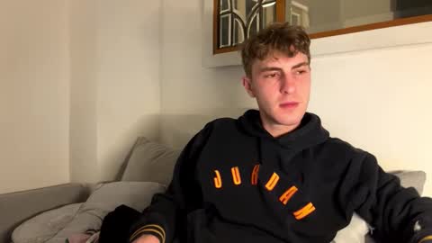 Melodicass online show from 03-08-26, 02:04