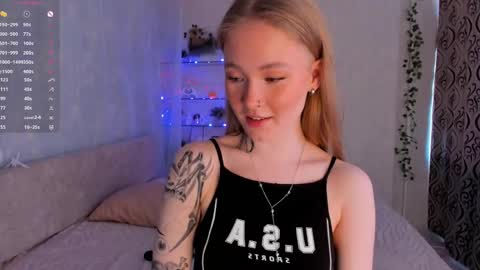 Snapshot of melodievejar chatting on 04-30-26, 04:30 melodievejar online show from 04-30-26, 04:30