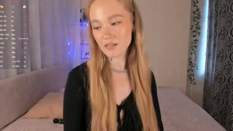 Snapshot of melodievejar chatting on 05-24-26, 01:38 melodievejar online show from 05-24-26, 01:38