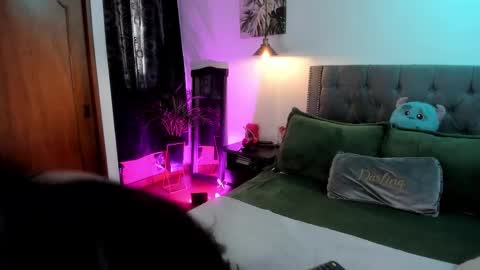 Snapshot of melody_bonnie22 chatting on 03-04-26, 12:11 Leslie online show from 03-04-26, 12:11