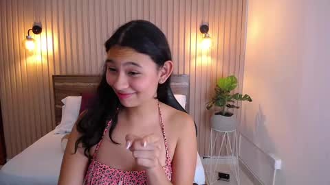 Snapshot of melody_flowers chatting on 12-11-24, 03:26 Melody online show from 12-11-24, 03:26