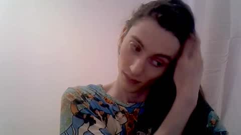 Snapshot of melody_gepards chatting on 03-17-26, 03:37 Melody online show from 03-17-26, 03:37