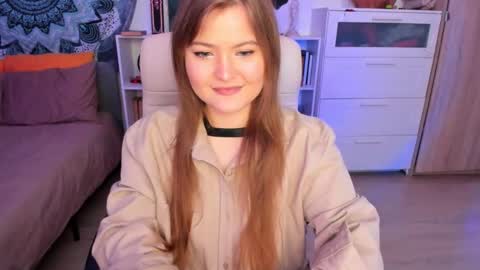 Snapshot of melody_hanna chatting on 12-16-24, 01:32 Melody Hanna online show from 12-16-24, 01:32