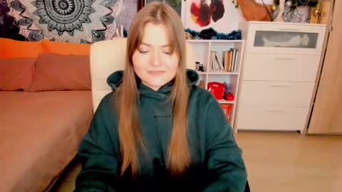 Snapshot of melody_hanna chatting on 01-07-25, 03:02 Melody Hanna online show from 01-07-25, 03:02