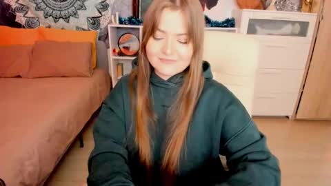 Snapshot of melody_hanna chatting on 01-07-25, 06:03 Melody Hanna online show from 01-07-25, 06:03