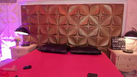 Snapshot of melodyblazze chatting on 07-11-26, 10:11 online show from 07-11-26, 10:11