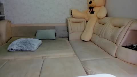 Masha online show from 01-08-25, 04:11