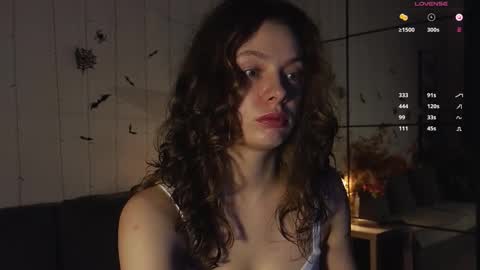 Snapshot of melodykey_x chatting on 10-20-25, 03:23 melody online show from 10-20-25, 03:23