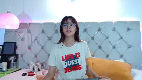 Luisa Castro online show from 01-06-25, 08:28