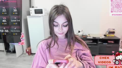 Snapshot of melonipinkbb chatting on 12-31-24, 03:53 MELONI online show from 12-31-24, 03:53