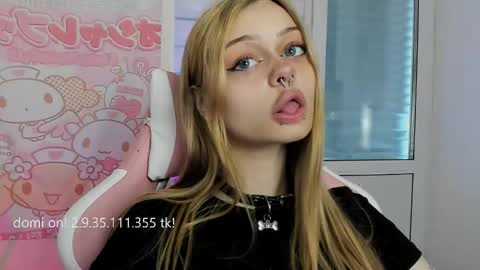 Snapshot of melonipinkbb chatting on 05-07-26, 11:37 MELONI online show from 05-07-26, 11:37