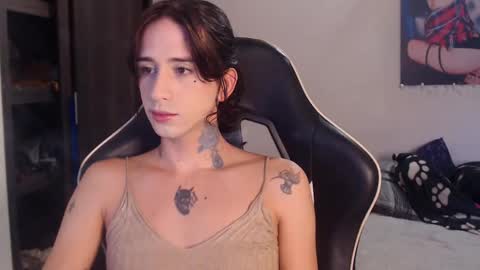 Snapshot of mely_roussex chatting on 03-07-25, 11:29 mely online show from 03-07-25, 11:29