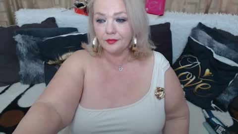 melyssamilfxxx online show from 04-17-26, 03:53