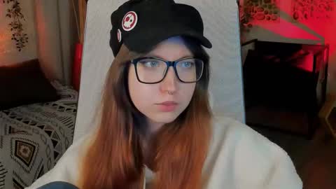 Mia online show from 10-05-25, 04:27