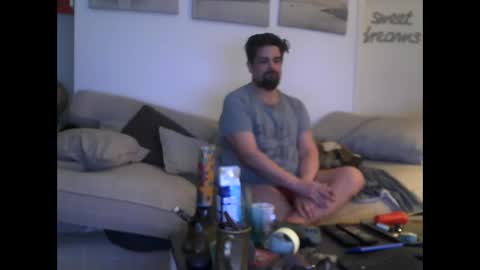 Snapshot of menace2dennis chatting on 03-28-26, 10:31 Dennis2Menace online show from 03-28-26, 10:31