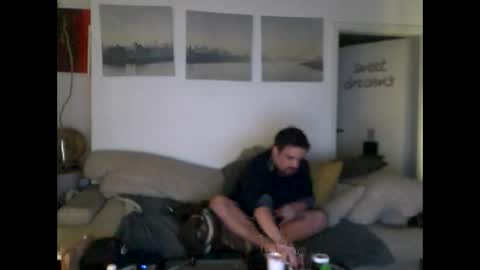 Snapshot of menace2dennis chatting on 04-12-26, 04:01 Dennis2Menace online show from 04-12-26, 04:01