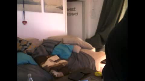 Snapshot of menace2dennis chatting on 04-24-26, 08:06 Dennis2Menace online show from 04-24-26, 08:06