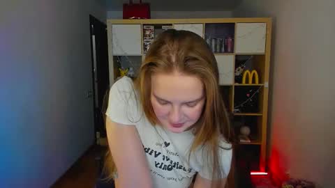 Flora  Next stream November 17th at 6  GMT online show from 03-06-26, 04:31