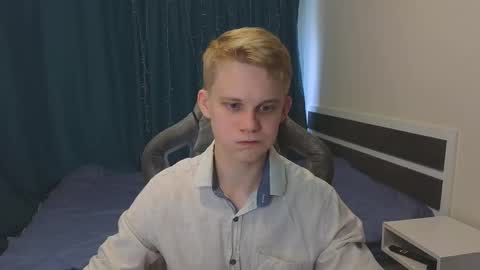 Snapshot of meow_mickey chatting on 11-28-25, 08:50 Mickey online show from 11-28-25, 08:50