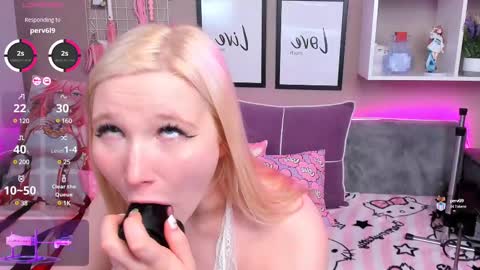 MeowkaKitty online show from 03-04-25, 09:40