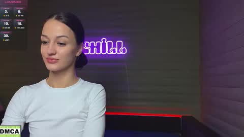  NIKKY  STIVE     Every day from 1000  to 200  EST time. online show from 09-10-25, 05:40