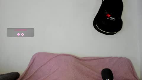 Snapshot of meowmelf chatting on 05-07-26, 09:31 meowmelf online show from 05-07-26, 09:31
