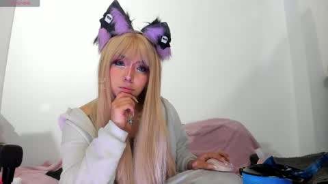 Snapshot of meowmelf chatting on 05-27-26, 10:29 meowmelf online show from 05-27-26, 10:29