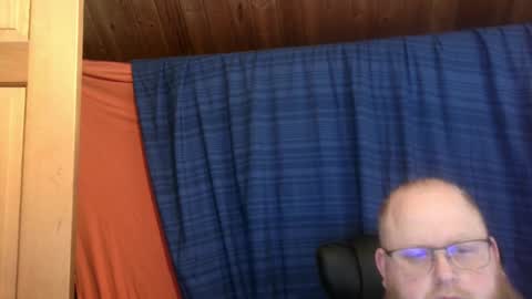 Snapshot of merastin chatting on 04-10-26, 10:42 Corvus online show from 04-10-26, 10:42
