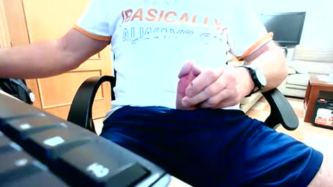 merce1972 online show from 10-25-25, 09:31