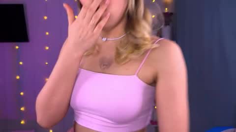 Molly online show from 10-12-25, 03:33