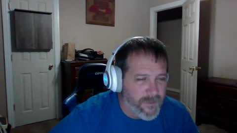 Snapshot of mercer1977 chatting on 07-10-26, 10:40 mercer1977 online show from 07-10-26, 10:40