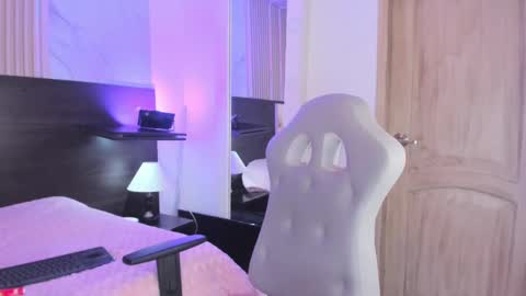 meredith_spencer online show from 01-24-25, 09:37