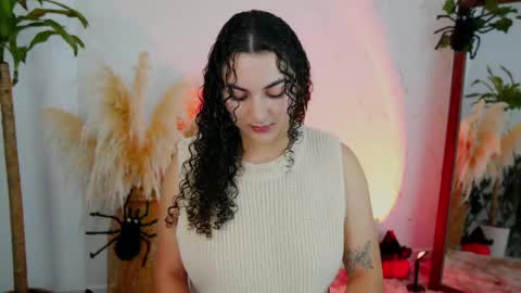 Snapshot of merida_bell18 chatting on 10-23-25, 10:36 Merida Bell online show from 10-23-25, 10:36