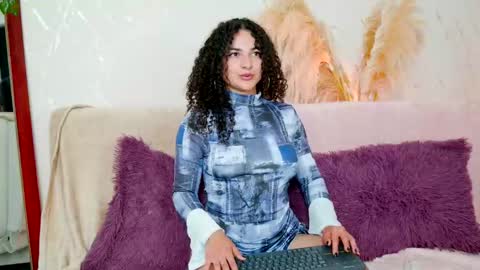 Merida Bell online show from 06-03-26, 08:25