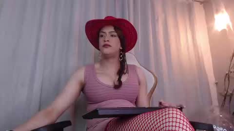 meriiiidaa online show from 10-18-25, 03:53