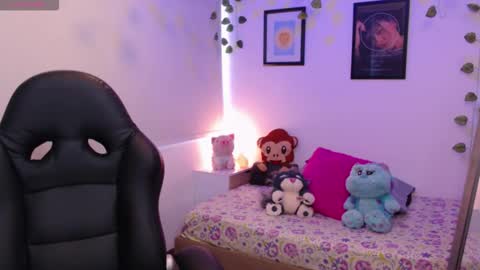 Snapshot of merilynwhithe_ chatting on 10-05-25, 10:29 Merilyn online show from 10-05-25, 10:29