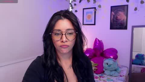 Snapshot of merilynwhithe_ chatting on 10-11-25, 08:51 Merilyn online show from 10-11-25, 08:51